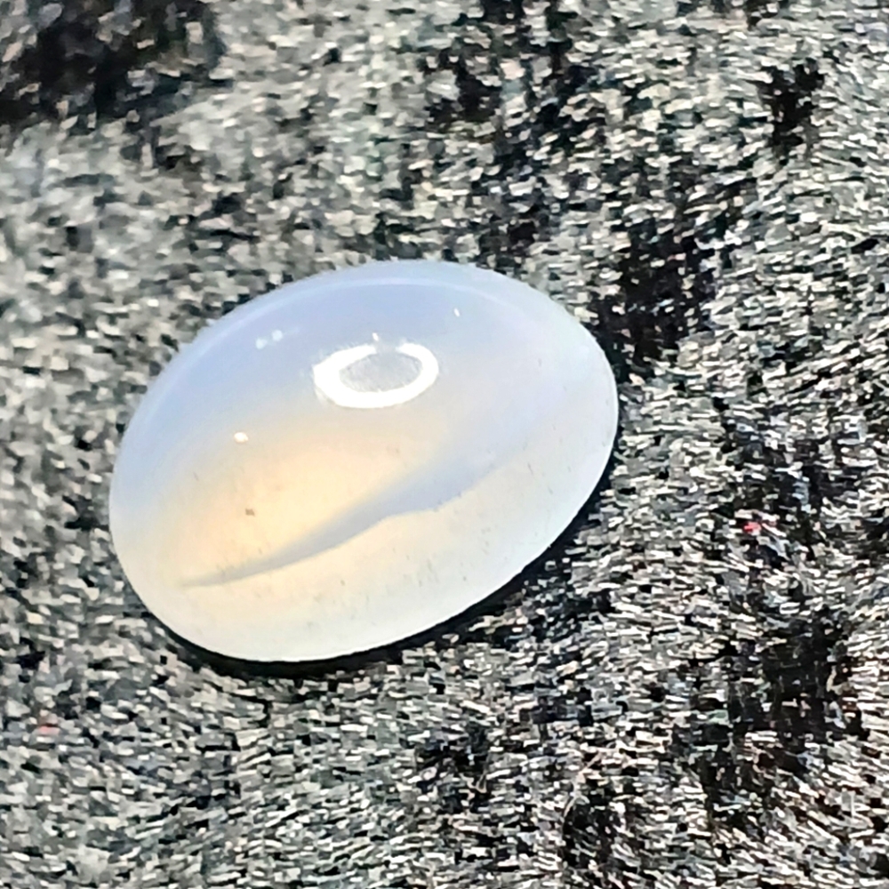 Elegant Lavender Chalcedony Oval Gemstone 16x12mm